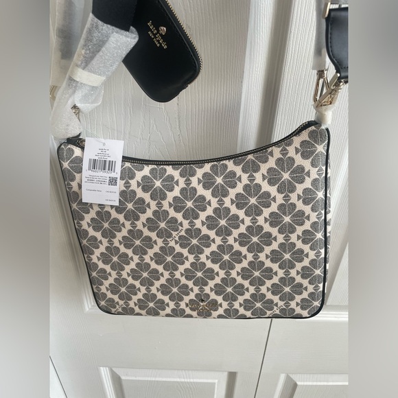 kate spade Handbags - Kate Spade flower large crossbody with pouch